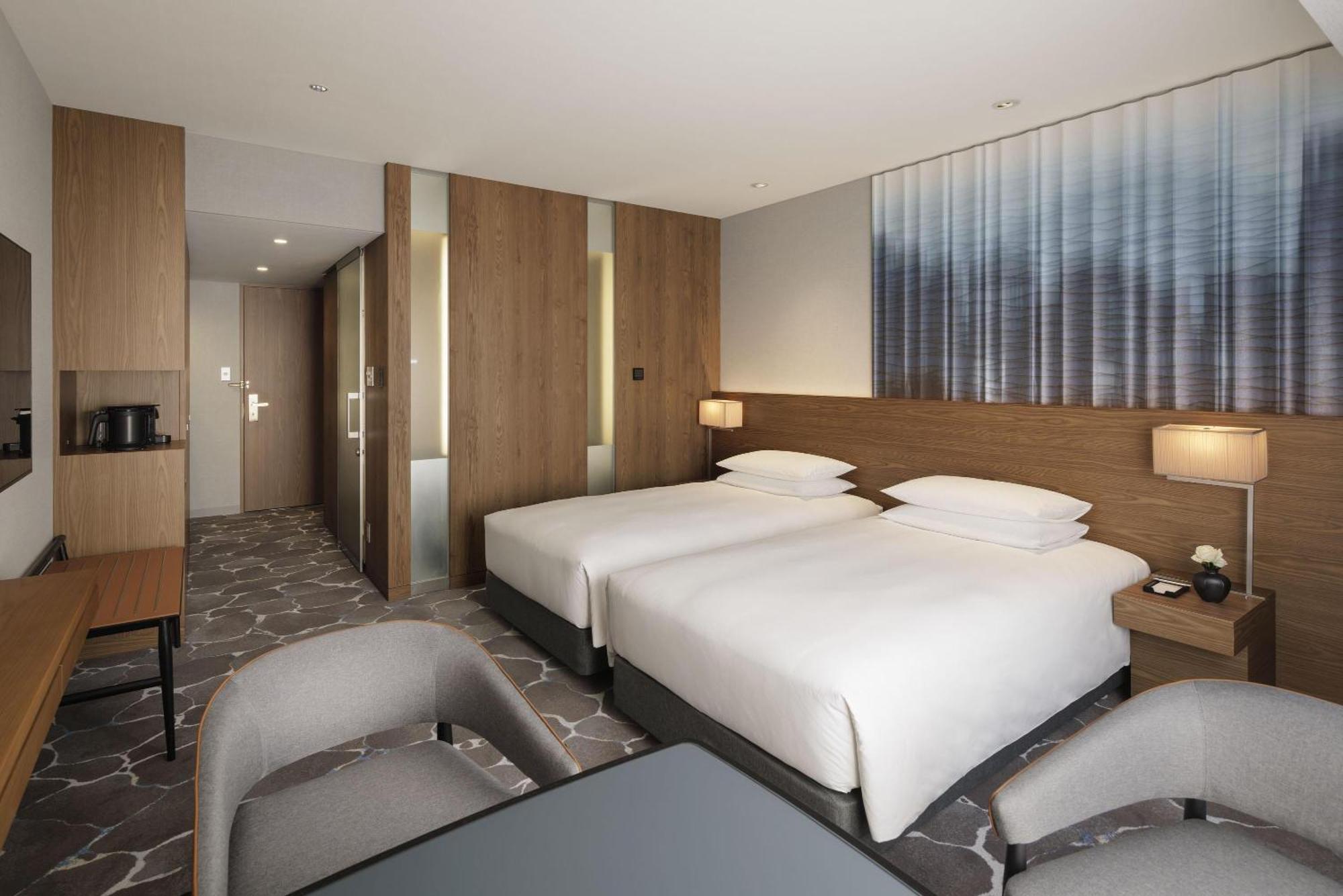 Hyatt Regency 4*
